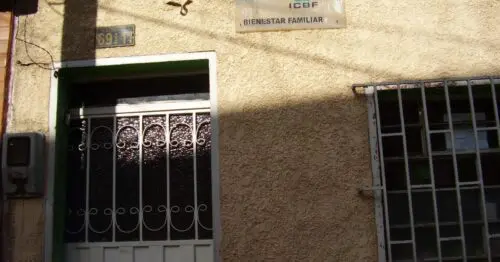 HOGAR COMUNITARIO DE BIENESTAR CALLE 77 69B CON 11 HOGAR COMUNITARIO DE BIENESTAR CALLE 77 69B CON 11